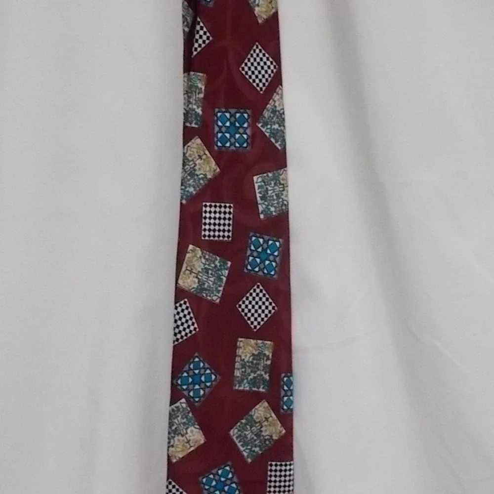 Botany 500 Mens Burgundy Geometric Square Print Necktie Vintage Style